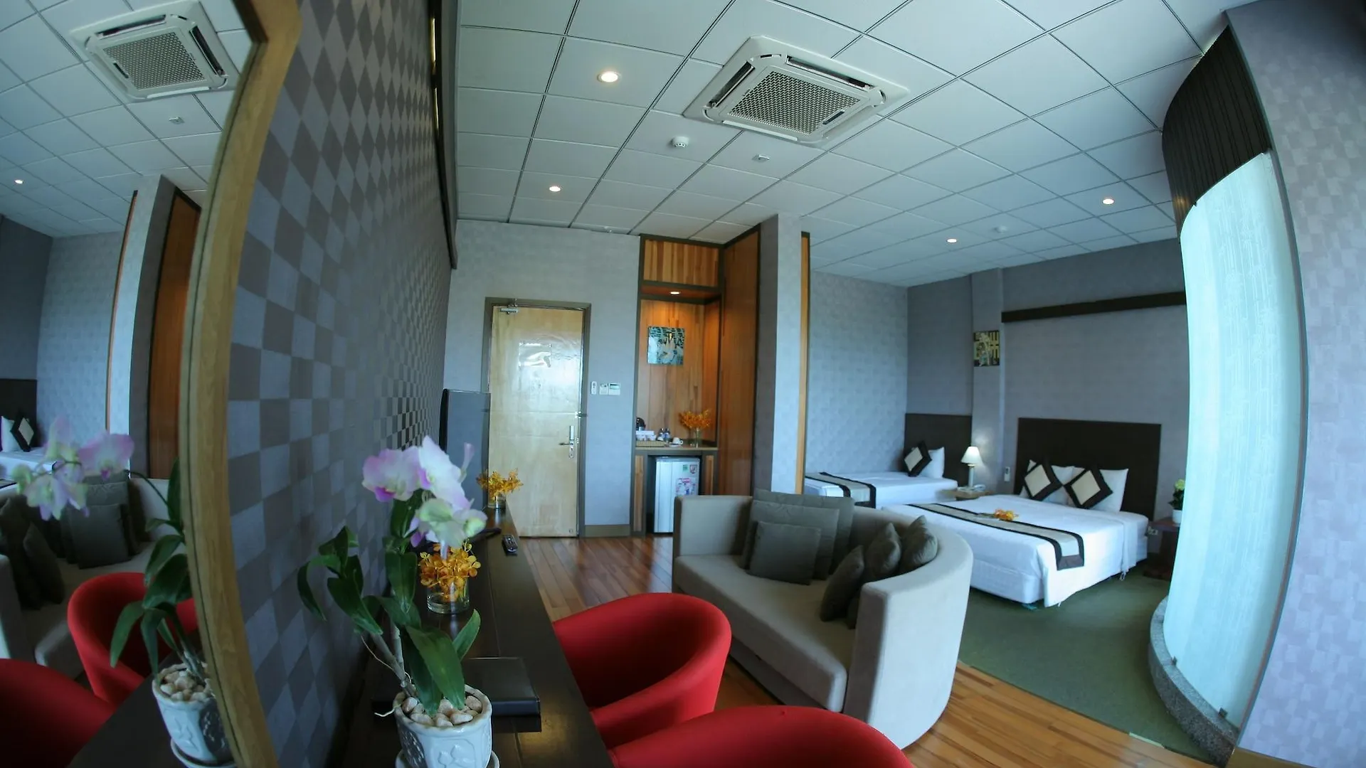 New Wave Vung Tau Hotel 4*,